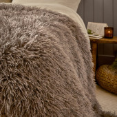 Mocha Faux Fur Throw, Luxury for Bed and Sofa